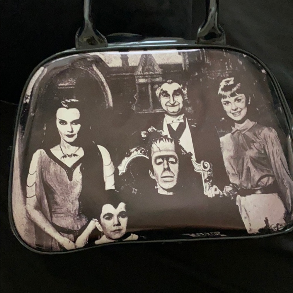Munsters Purse